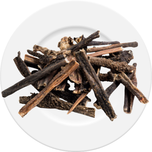 Чиния пълна с изсушено телешко шкембе